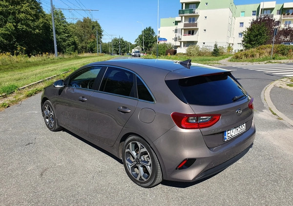 Kia Ceed cena 68000 przebieg: 40000, rok produkcji 2018 z Łódź małe 631